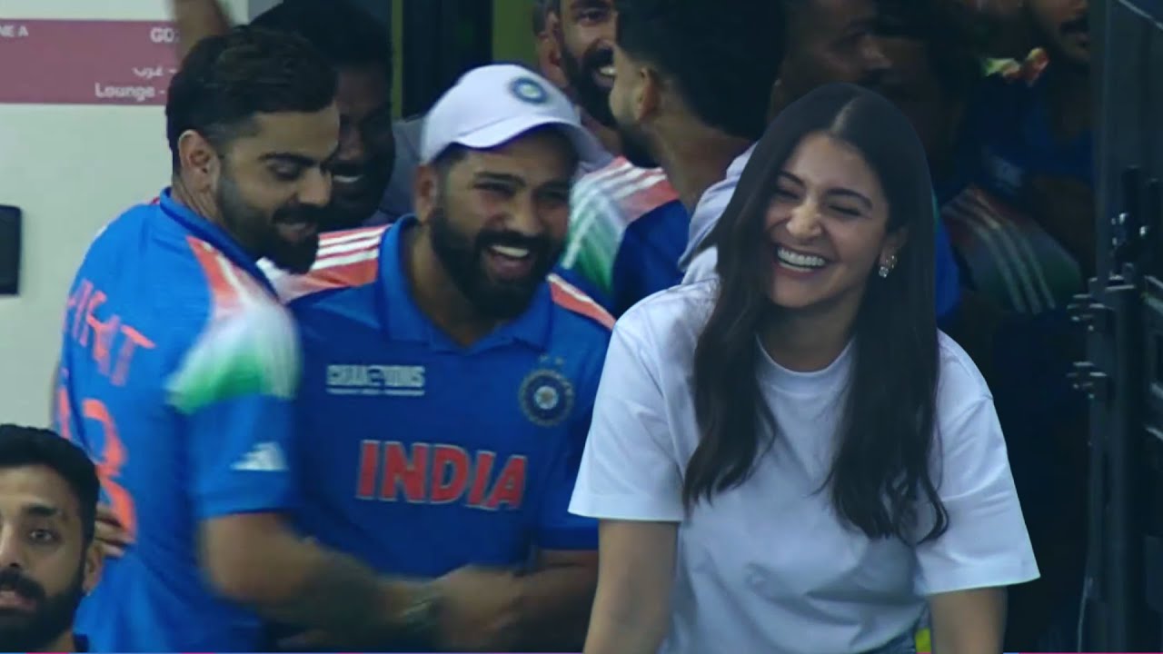 Virat Kohli & Rohit Sharma Dressing Room Banter Goes Viral